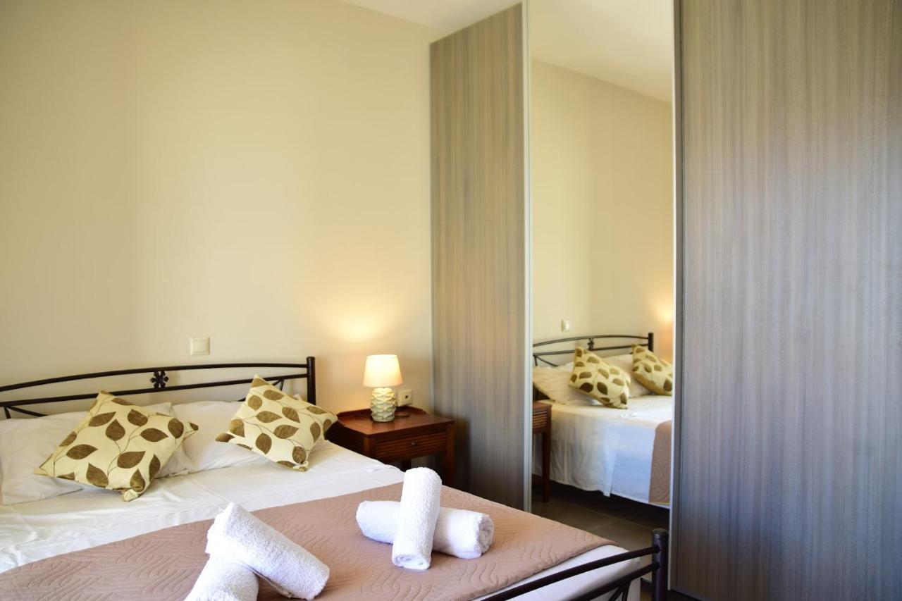 Angelos Apartments 카라보밀로스 외부 사진